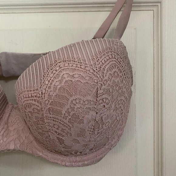 Victoria's Secret Women's Pink Dream Angels Lined Demi Lace Bra Size 34DD - Picture 4 of 8